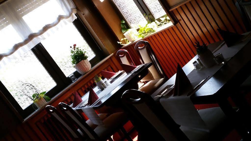 Elmpt Hotel Restaurant Lenhsen מראה חיצוני תמונה